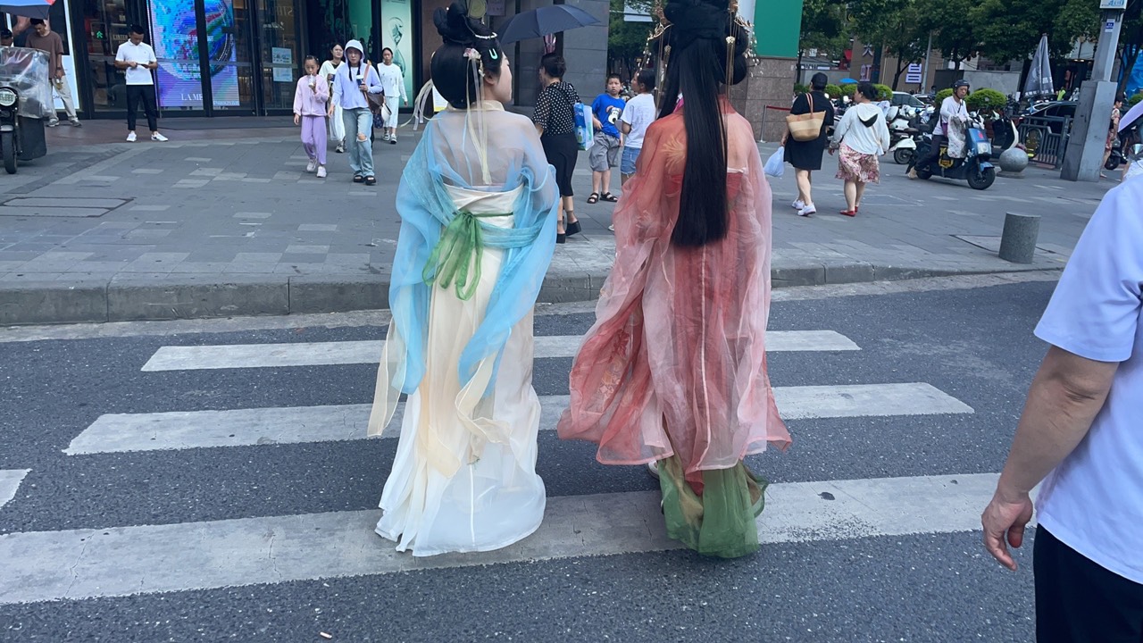 全部要吃成肥仔疯狂拉稀

47 / 作者:寻梦青年2 / 