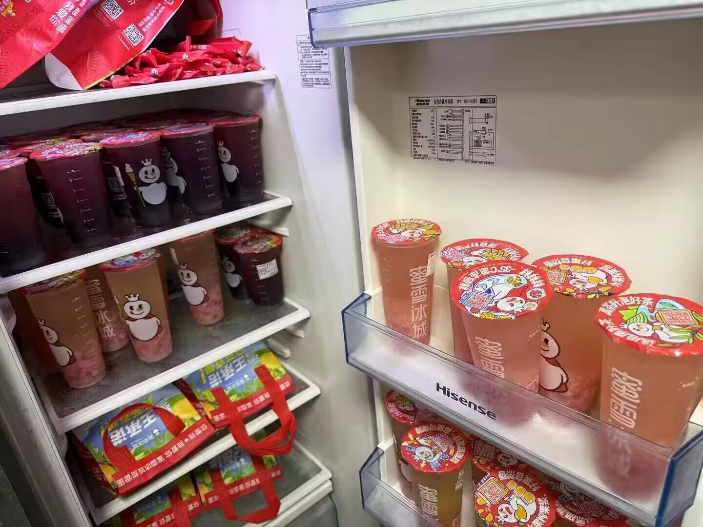 唉

57 / 作者:一天两顿拼好饭 / 