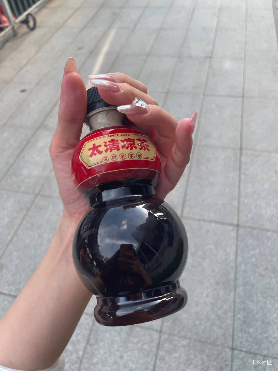 华莱士，塔斯汀，蜜雪冰城都打烊了

30 / 作者:成都熊熊 / 