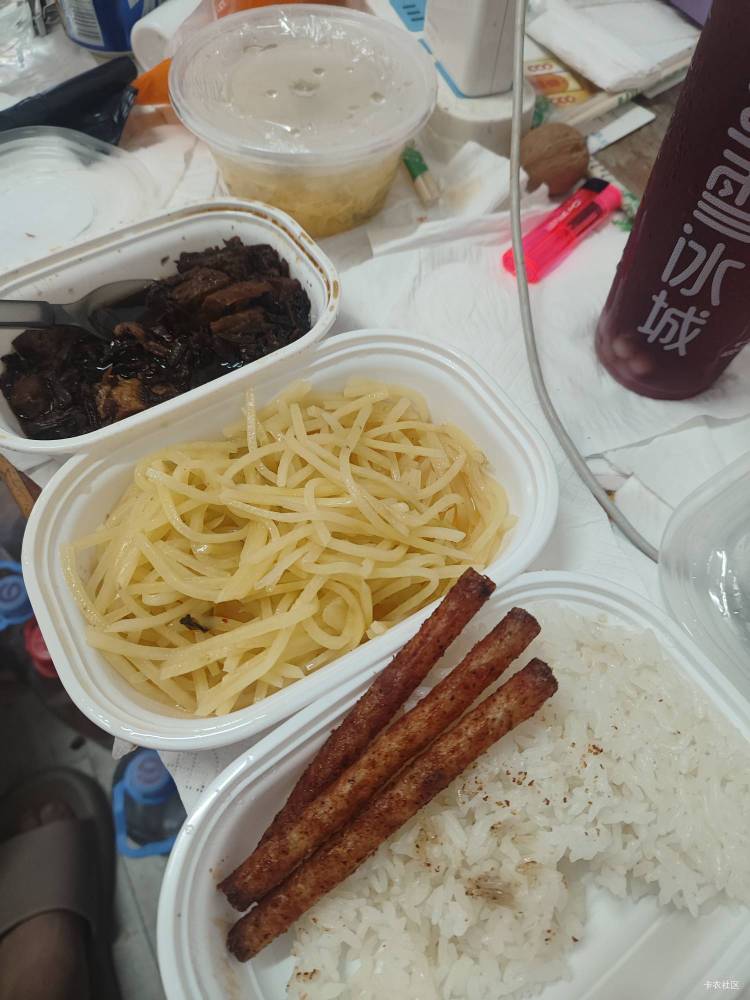 今天美团，饿了么，都有大额门槛低的红包


45 / 作者:朱铁胆 / 