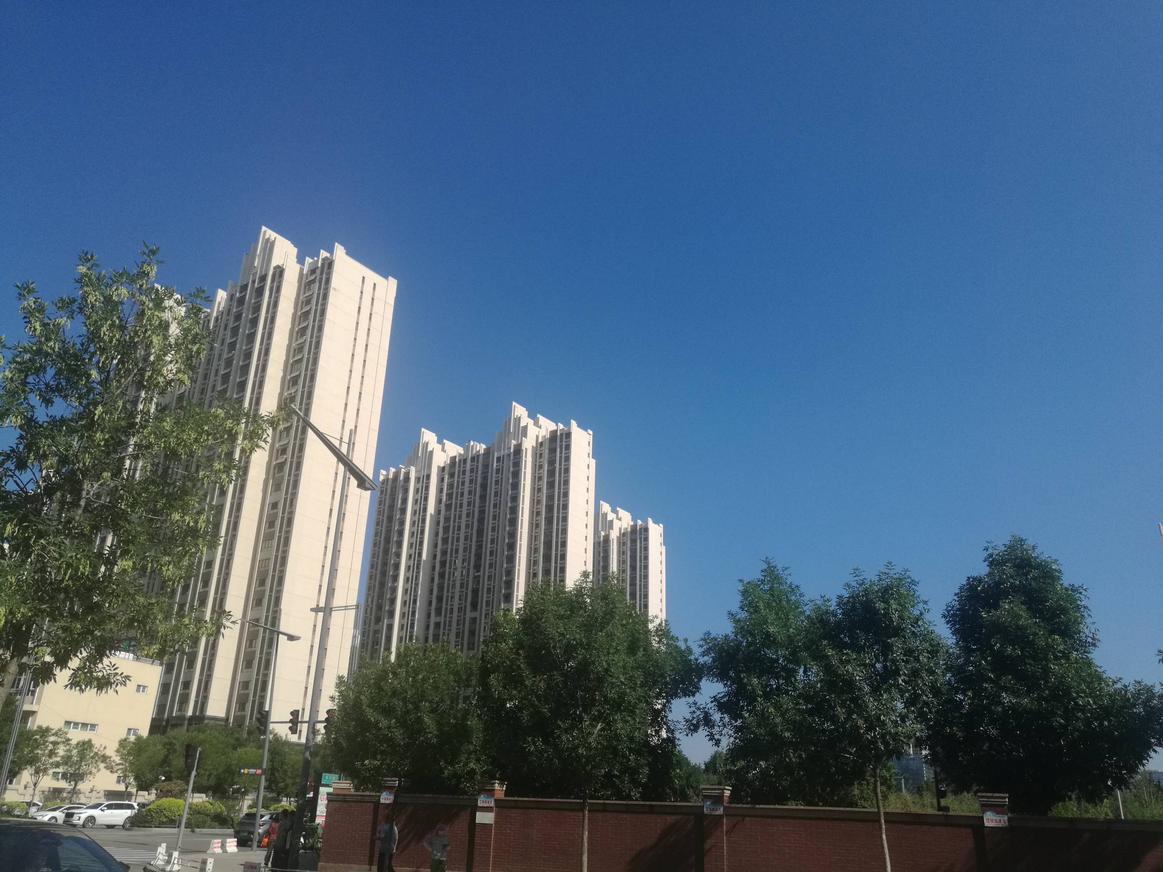 发毛啊 老哥们 想搞瓶水喝 大早上就感觉热晕了

36 / 作者:努力优秀_ / 