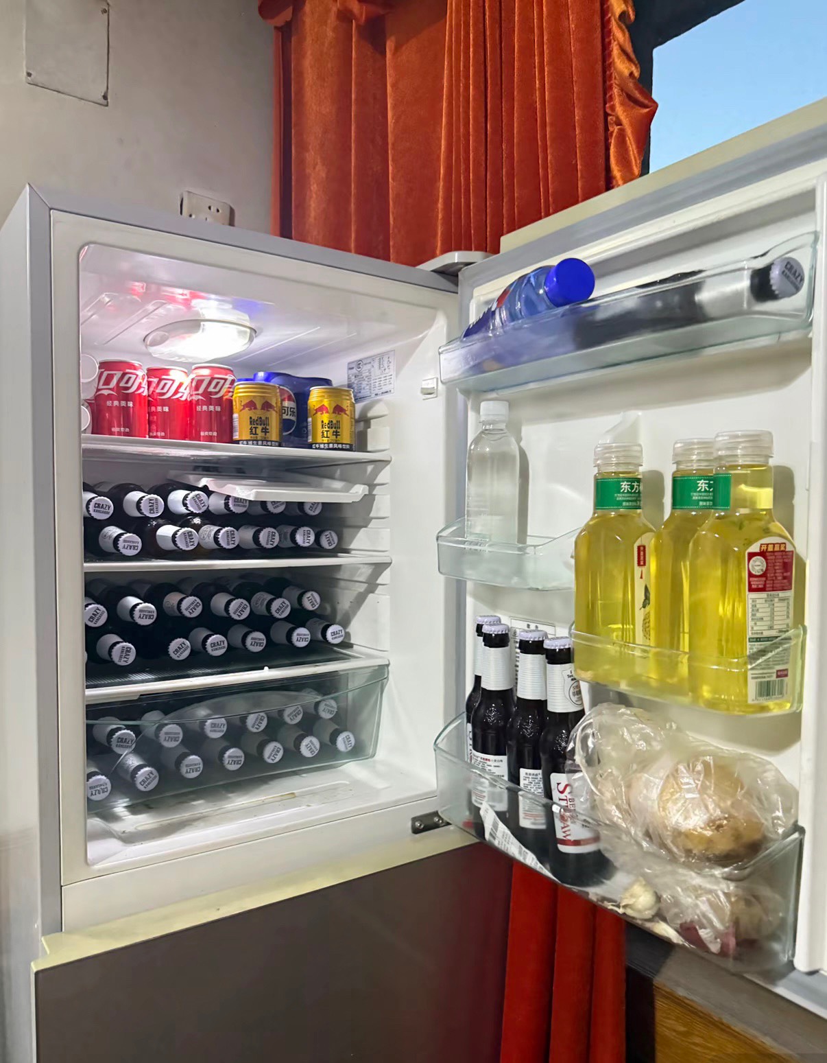 路上看见了个饿了么骑手 想想我家里的啤酒饮料





25 / 作者:陌上花开9698 / 