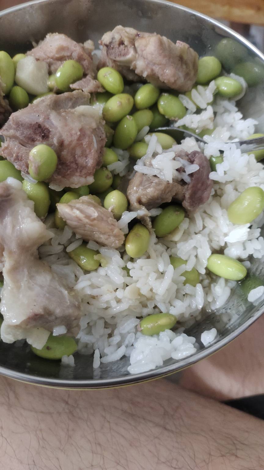 只有一个电饭煲，只能蒸点菜了，饭菜一起熟，不吃外卖了

31 / 作者:午夜听风 / 