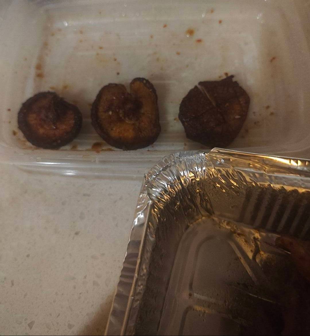 这种才叫做真烧烤啊，不是油炸的，吃得出来羊肉，牛肉味真好吃，90反63，花了37



17 / 作者:天空的时候给我 / 