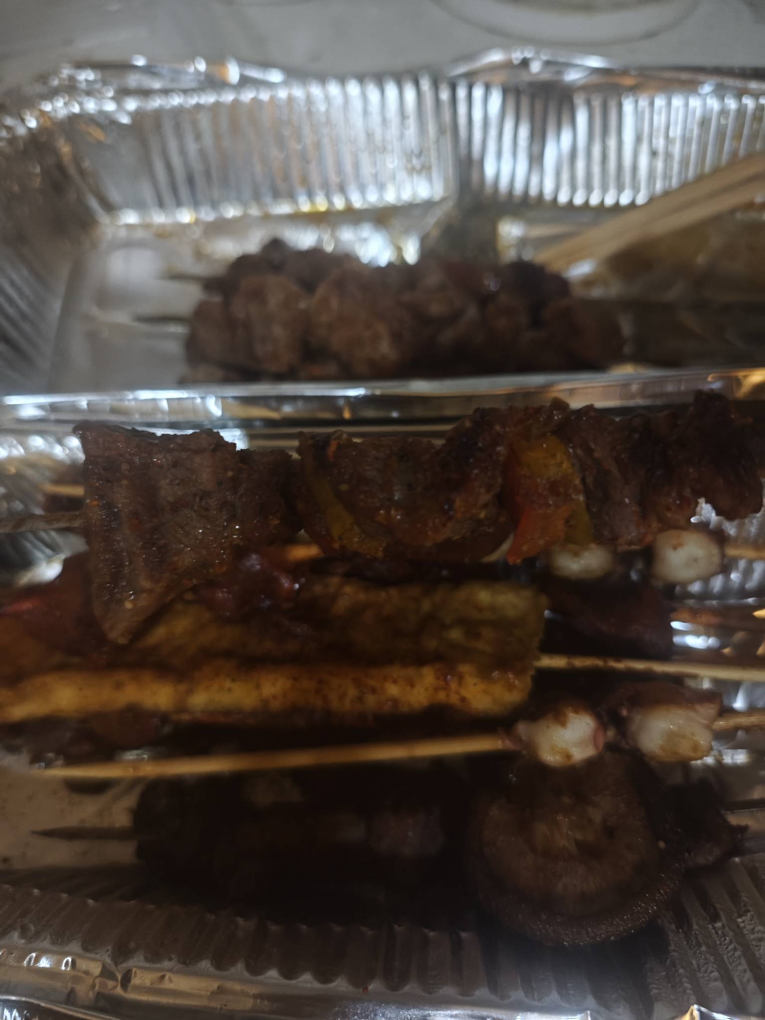 这种才叫做真烧烤啊，不是油炸的，吃得出来羊肉，牛肉味真好吃，



89 / 作者:天空的时候给我 / 