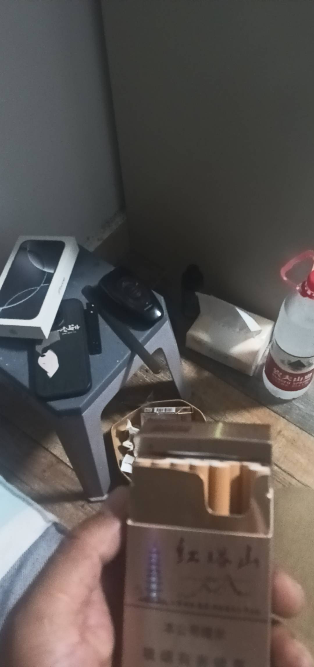 几块钱难到英雄汉

48 / 作者:凯德拉哥 / 