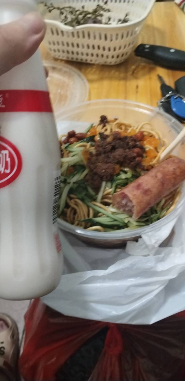 老哥们呀，是不是含泪吃19啊，明天美团应该会给我打钱吧

60 / 作者:挂比了救我鸭 / 