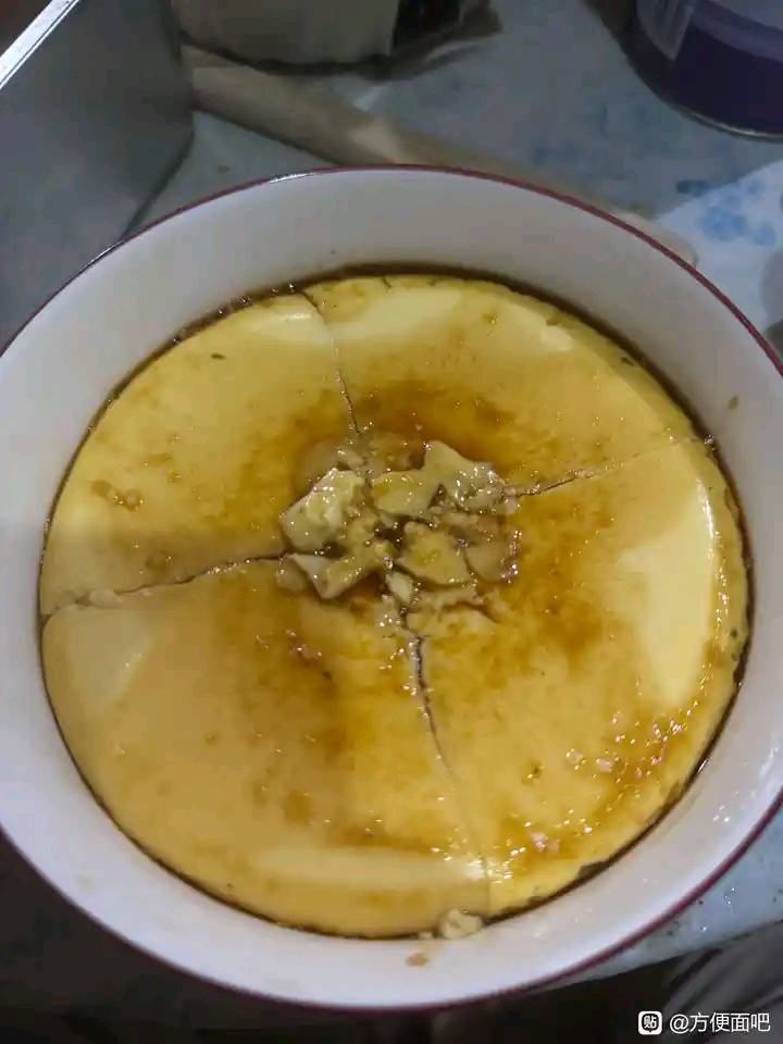 我是一个太容易哭泣的人，从小到大我遇到的每一个坎都要先流泪在跨过去 。太多人说过19 / 作者:天空的时候给我 / 