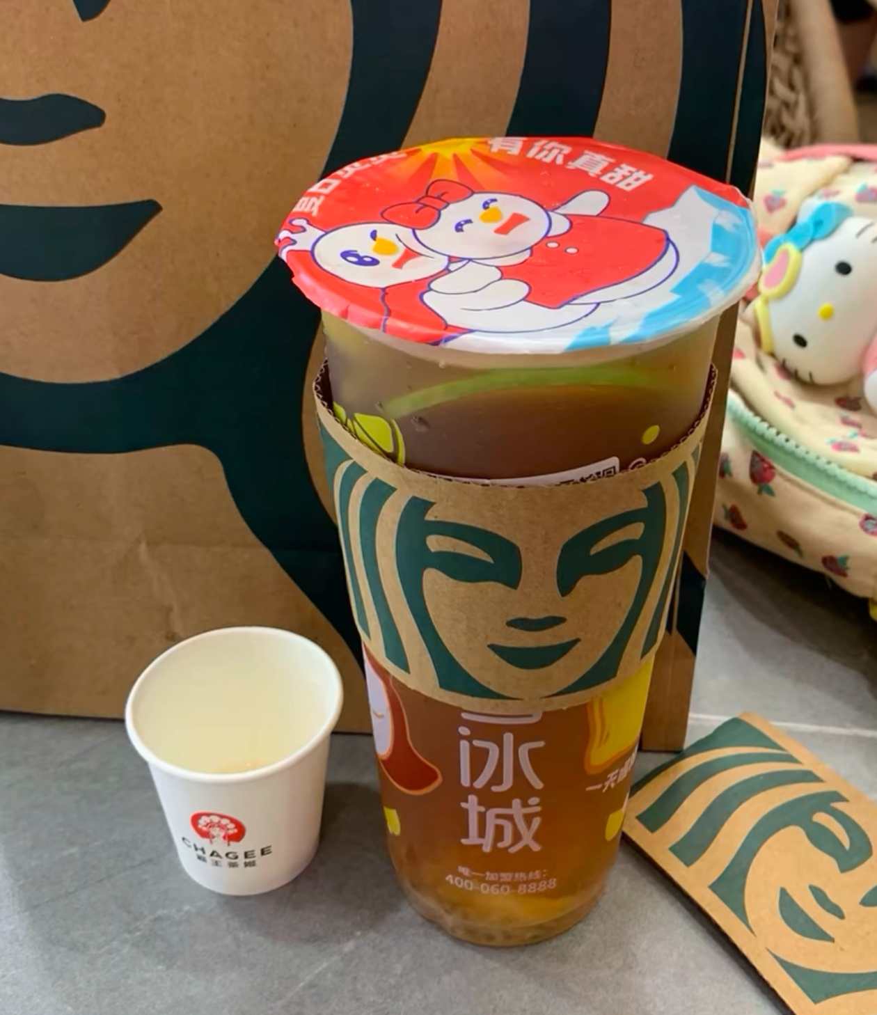 老哥们用这个文案，必过


这个小区是一个非常脏的的地方！小区设施全都不齐全，没有20 / 作者:小蚊子123 / 