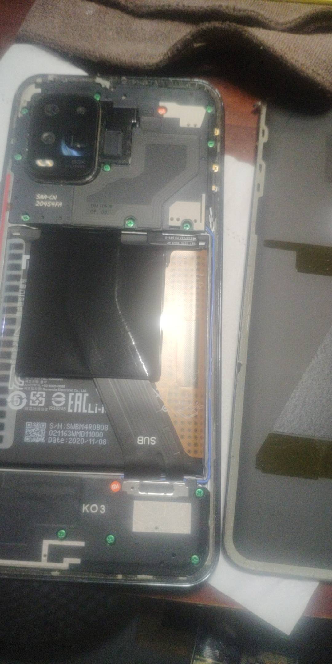 第一次拆手机 搞起

77 / 作者:申毛度日 / 