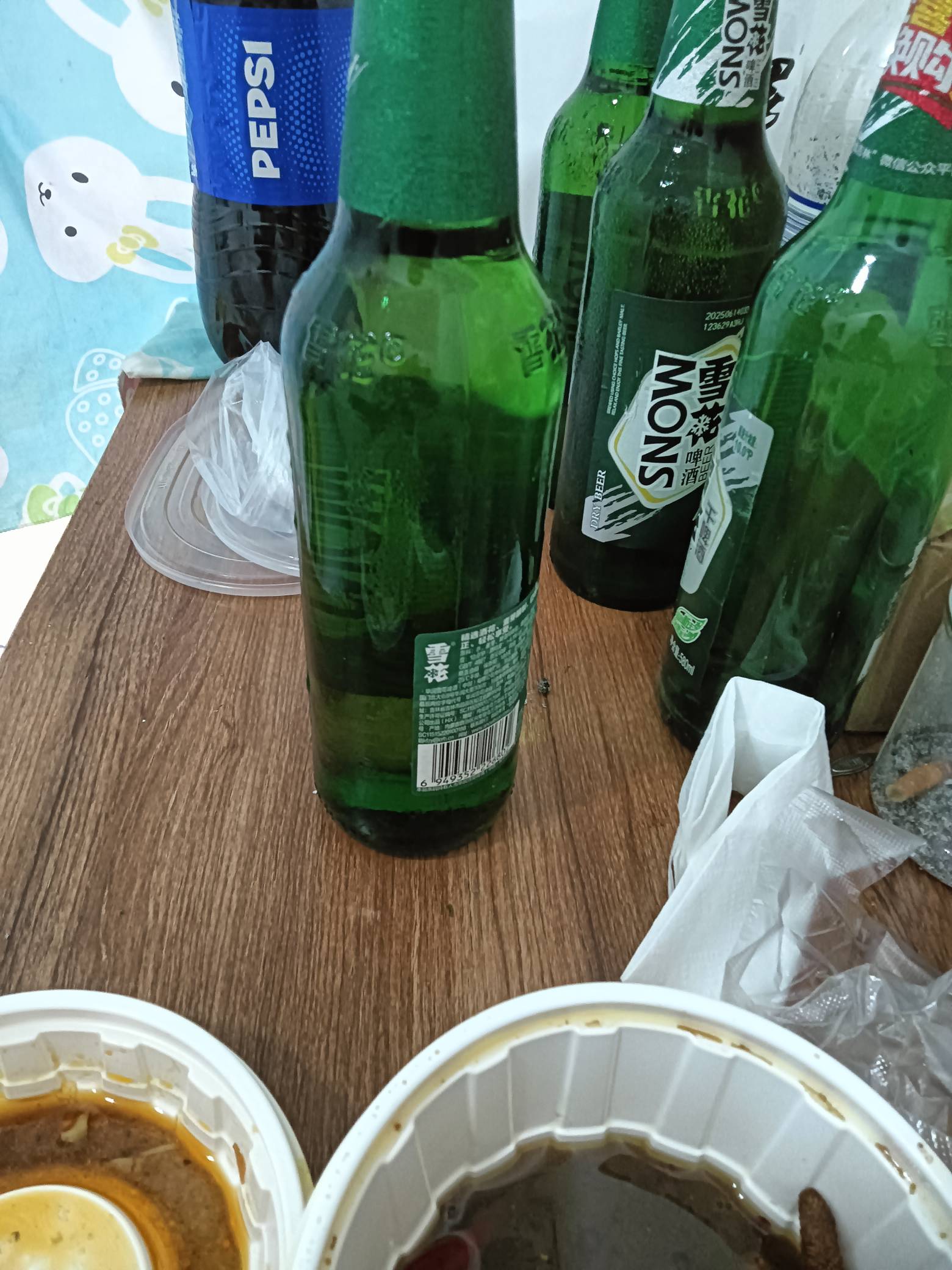 早起先来几棒子，解解渴，早上喝几瓶牛b一上午，中午整半斤比上午还牛b，晚上整半斤牛42 / 作者:买辣椒也用券 / 