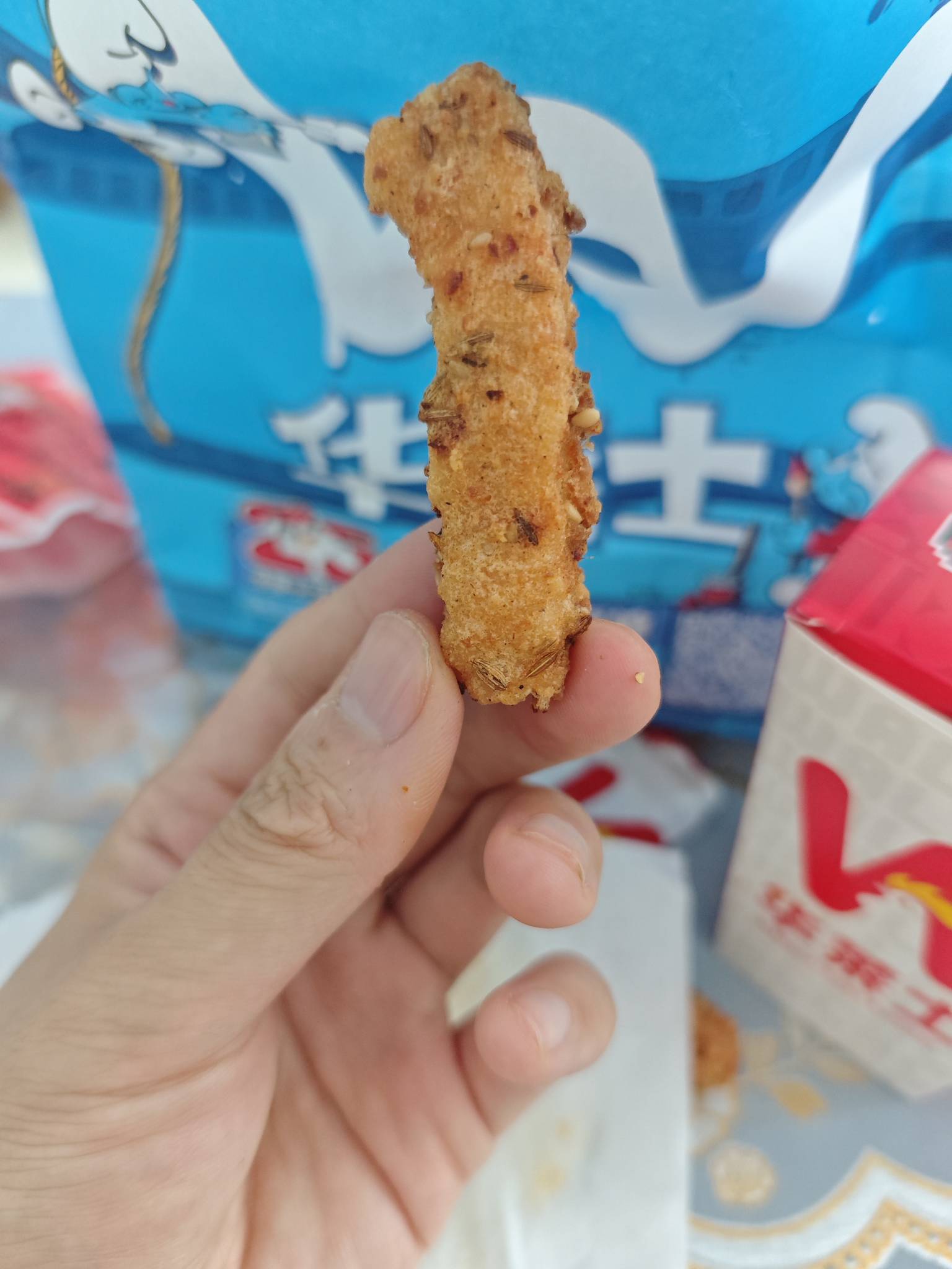 我爱吃华莱士，就是咸了


21 / 作者:BLA呱啦 / 