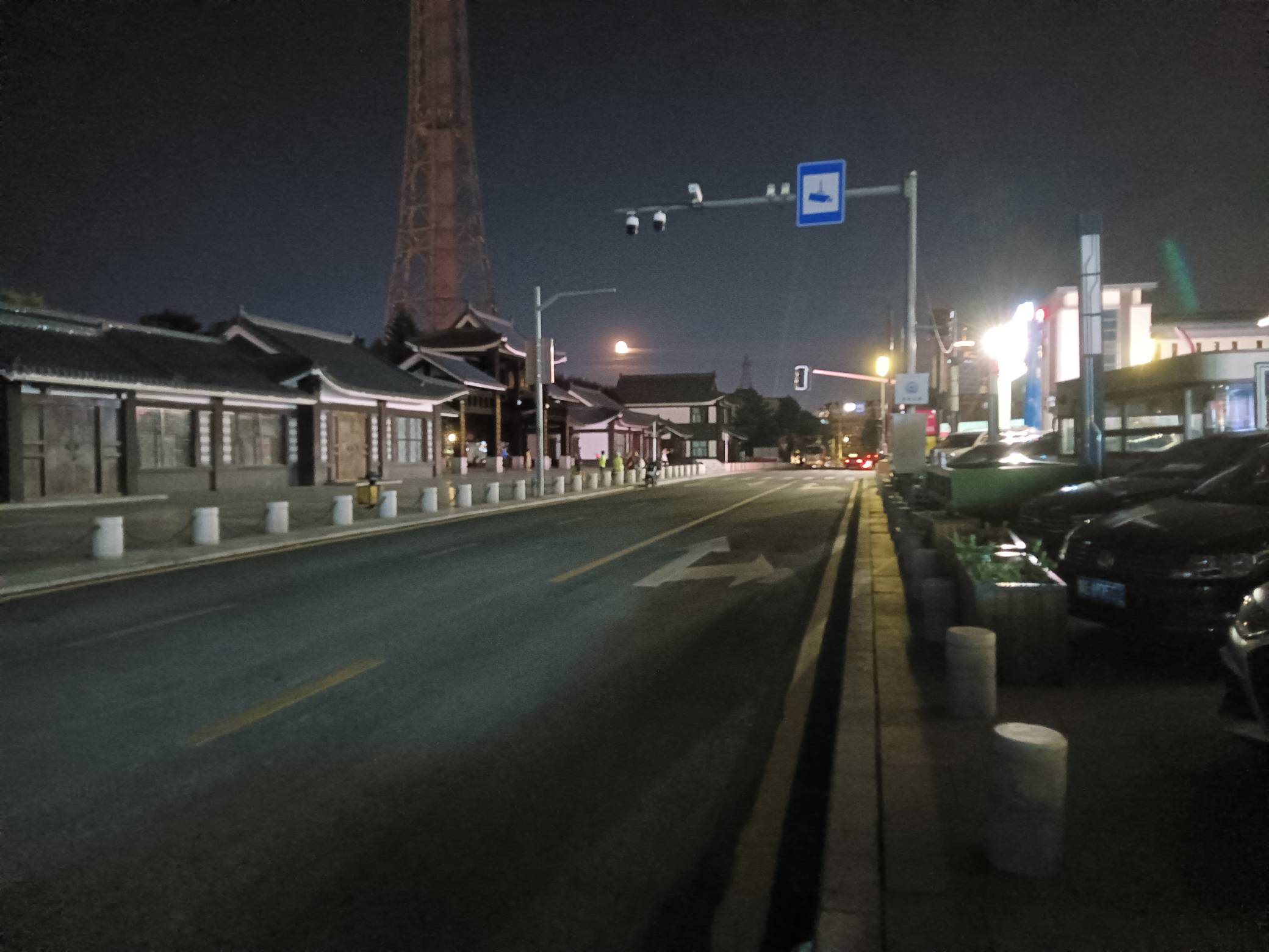 挂壁在公园了，两盒小龙虾70多点，一提啤酒16，一盒红塔山11，公园小分真凉快 蚊子是58 / 作者:买辣椒也用券 / 