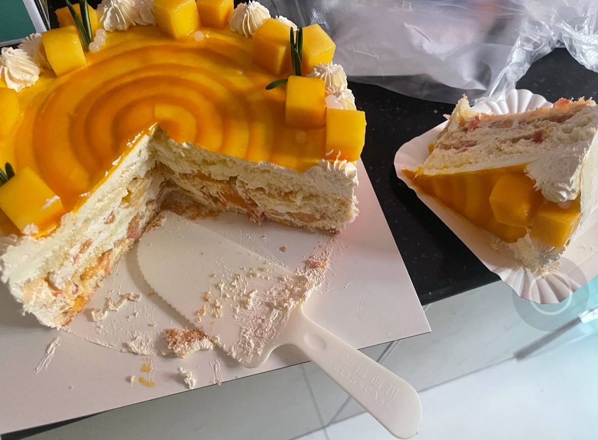 感谢快手打卡，拿下了，大蛋糕。老哥们先吃

86 / 作者:天空的时候给我 / 