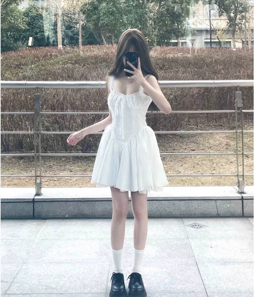 45一天圈145万，圈个一阵子就人生巅峰了，冲啊！







4 / 作者:周婕纶 / 