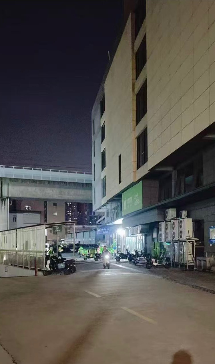 老哥们，小象超市分拣能干吗，我听我朋友说奥特曼去了也得红灯

16 / 作者:星星点灯2022 / 