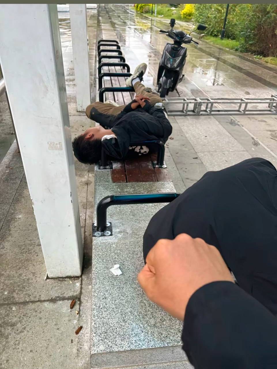 有老哥跟我一样吗，奶茶这东西你免费给我我都不要，奶茶和白开水依旧选择白开水，要么62 / 作者:季伯长 / 