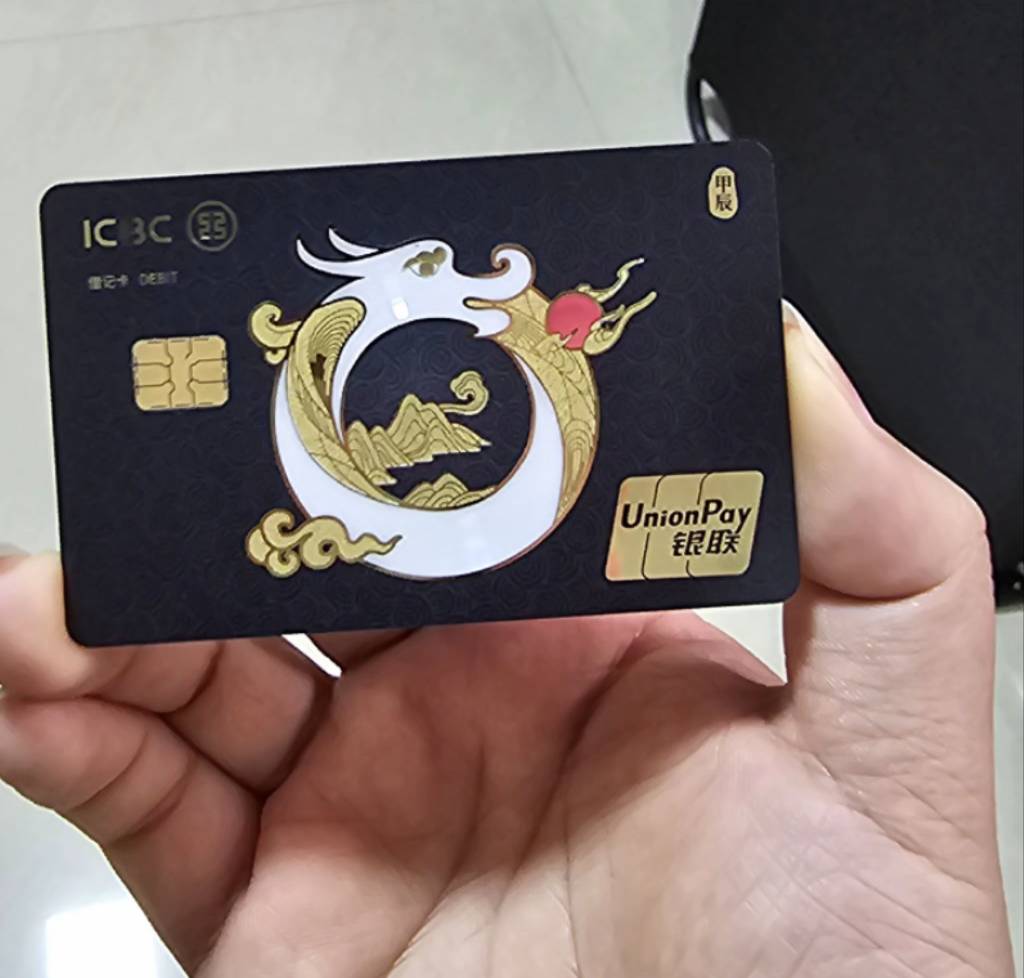 飞了防城港一毛没有。大妈变太奶了。

92 / 作者:栀夏° / 