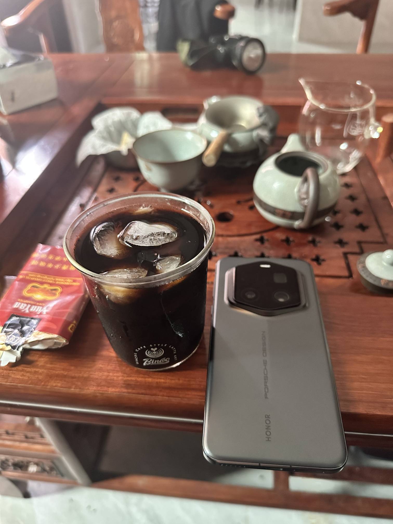 早上好，老哥，喝一杯冰咖啡☕️！

0 / 作者:香港汇丰银行 / 