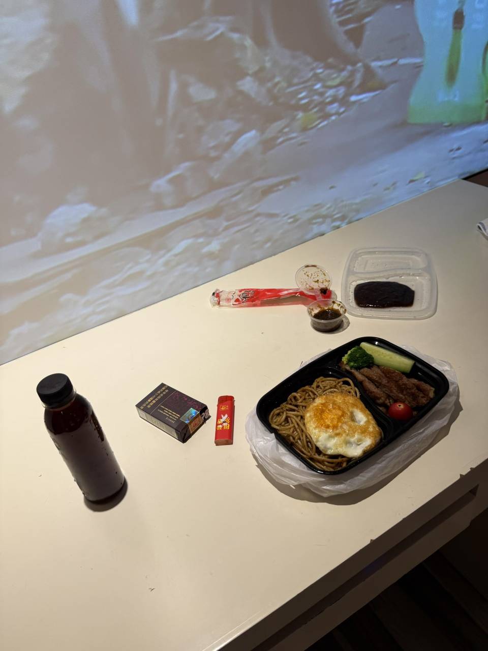 有时候想想，折腾来折腾去干嘛，这种天不用上班，有空调吹，有地方睡，有饭吃就很好了91 / 作者:风生土起 / 
