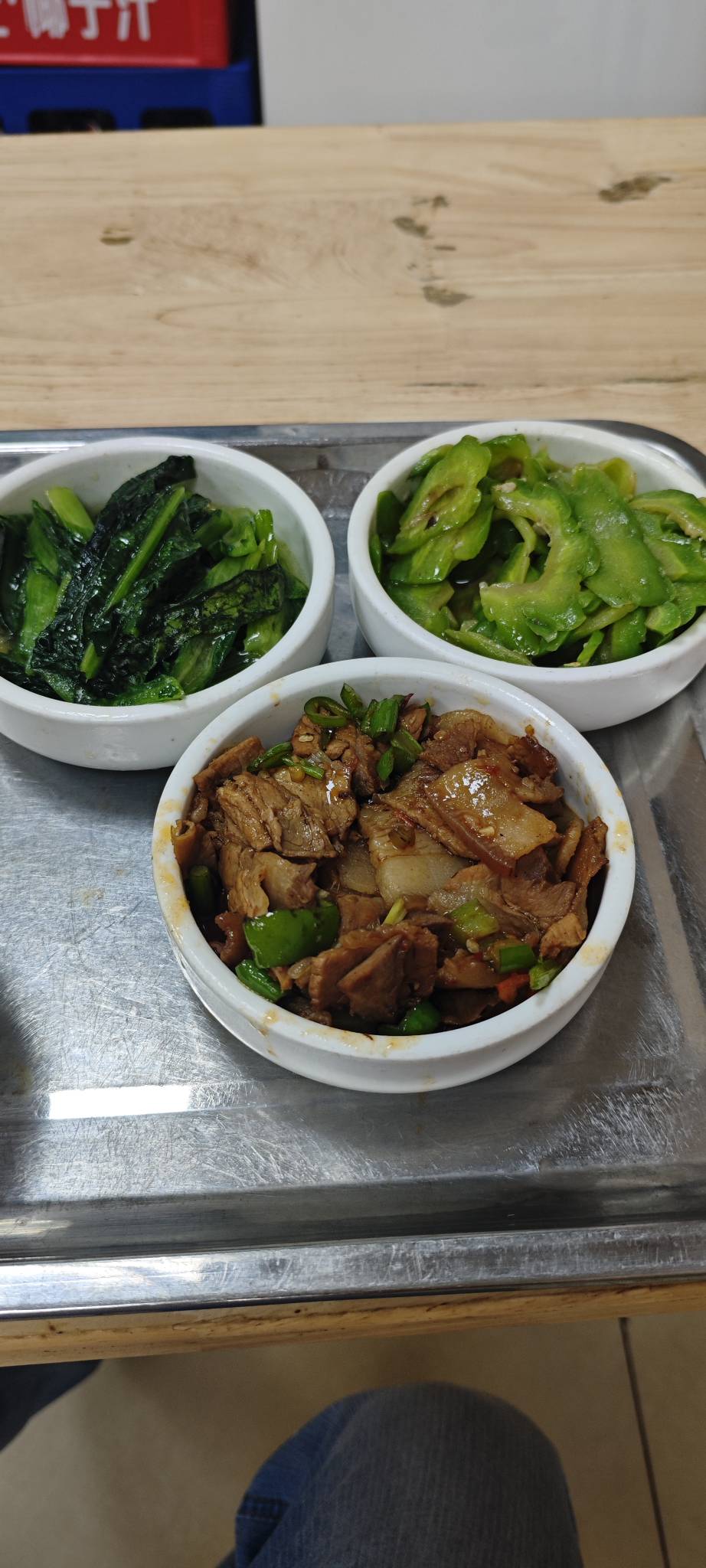 开饭了，回锅肉 苦瓜 油麦菜

22 / 作者:卡农豆包 / 