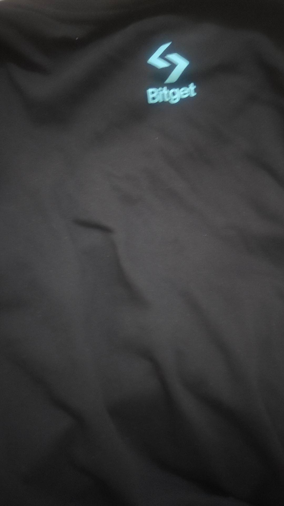 老哥们这衣服哪来的，我要买一件裱起来光宗耀祖

35 / 作者:lvcheng / 