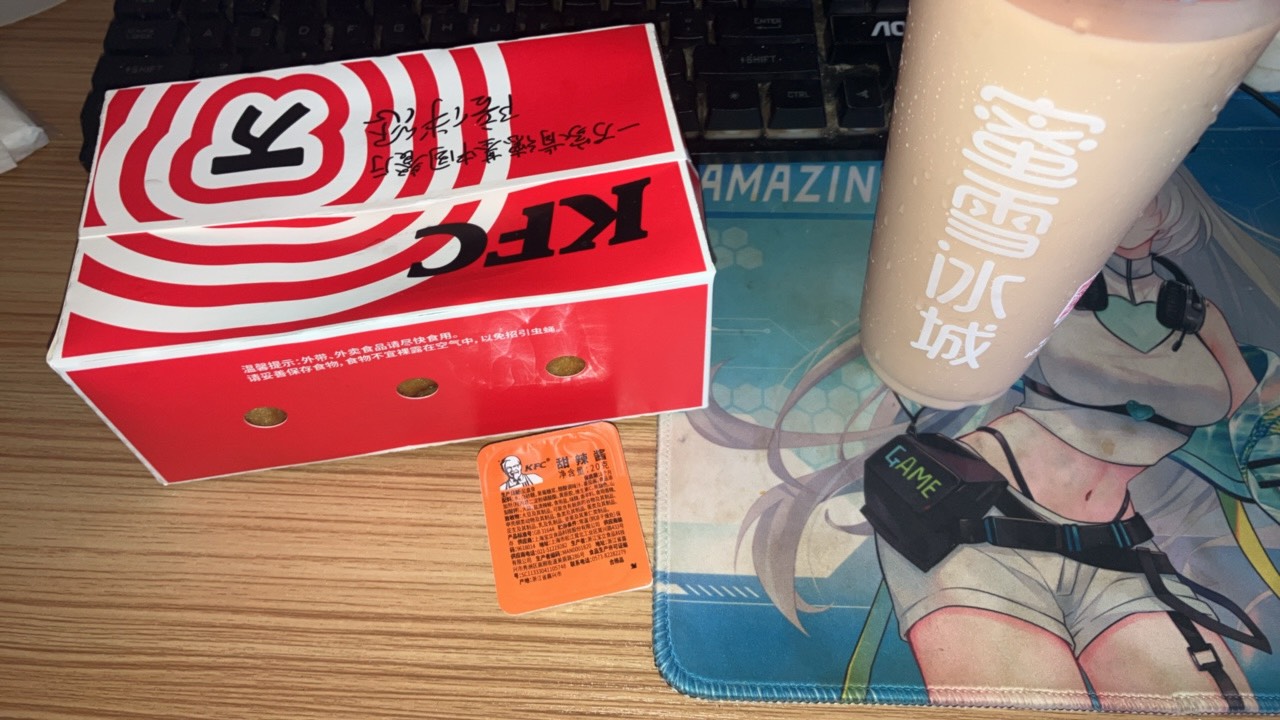 美滋滋

12 / 作者:小熊科技 / 