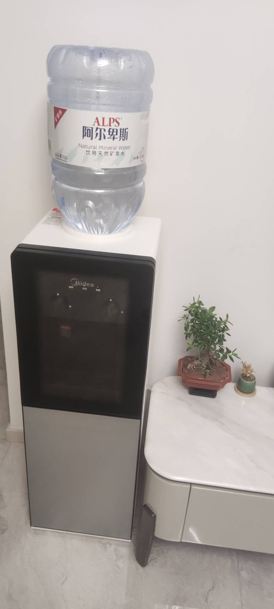 老哥们买了个饮水机喝矿泉水，在卡农什么水平啊？

46 / 作者:黑户只能薅羊毛 / 