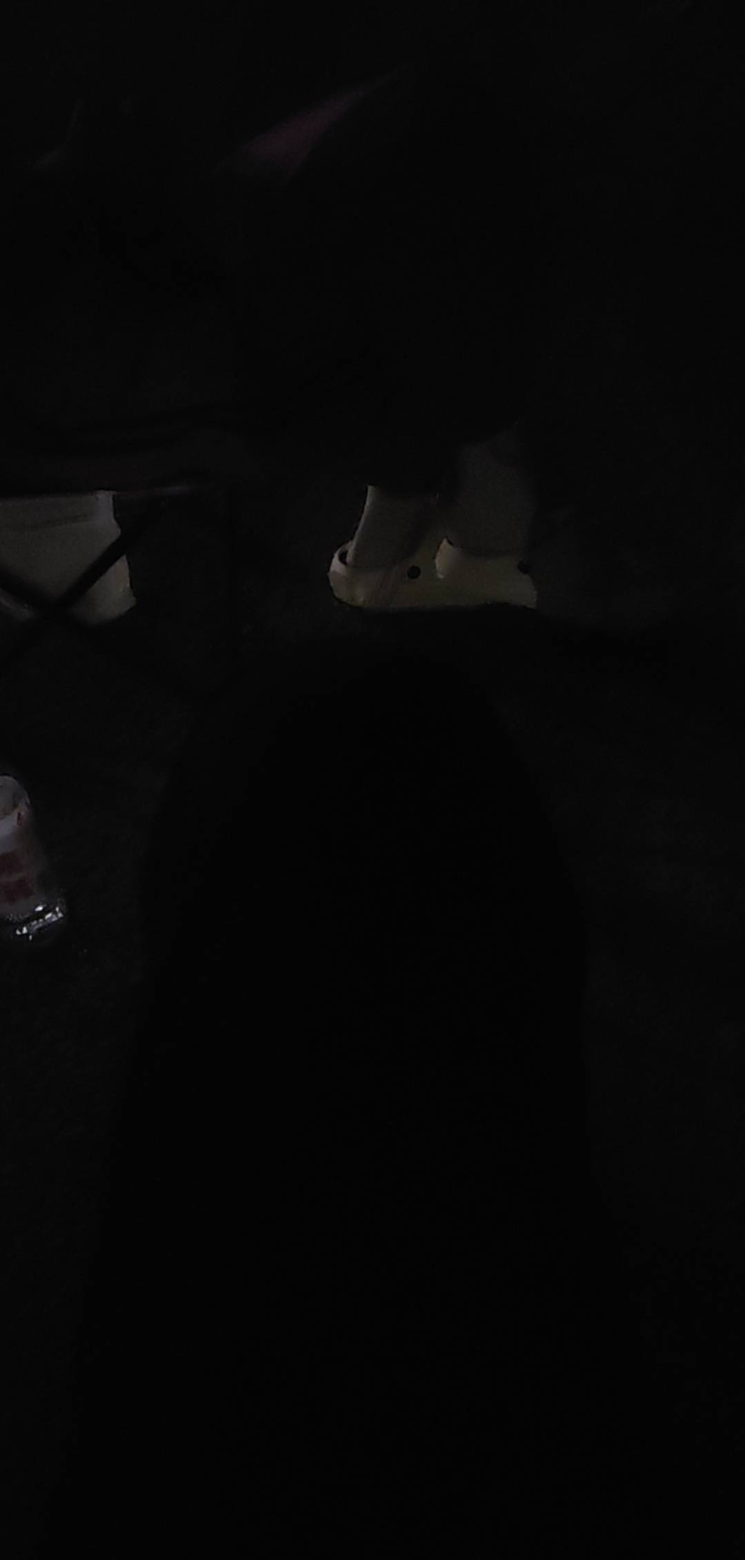 我旁边有个女的，睡觉不抱着我睡不着啊，我不喜欢睡觉挨着别人不是如果有女的挨着你大95 / 作者:灰啊灰呀灰 / 
