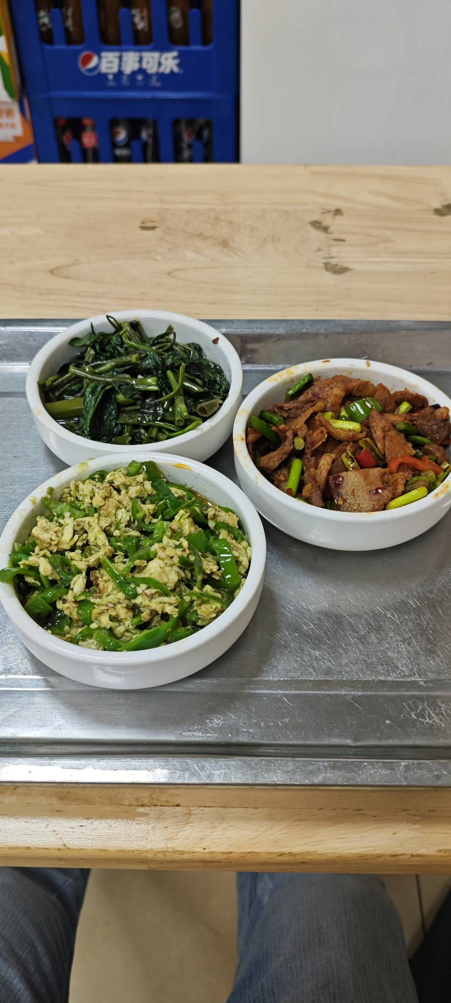 开饭，饿死了

33 / 作者:卡农豆包 / 