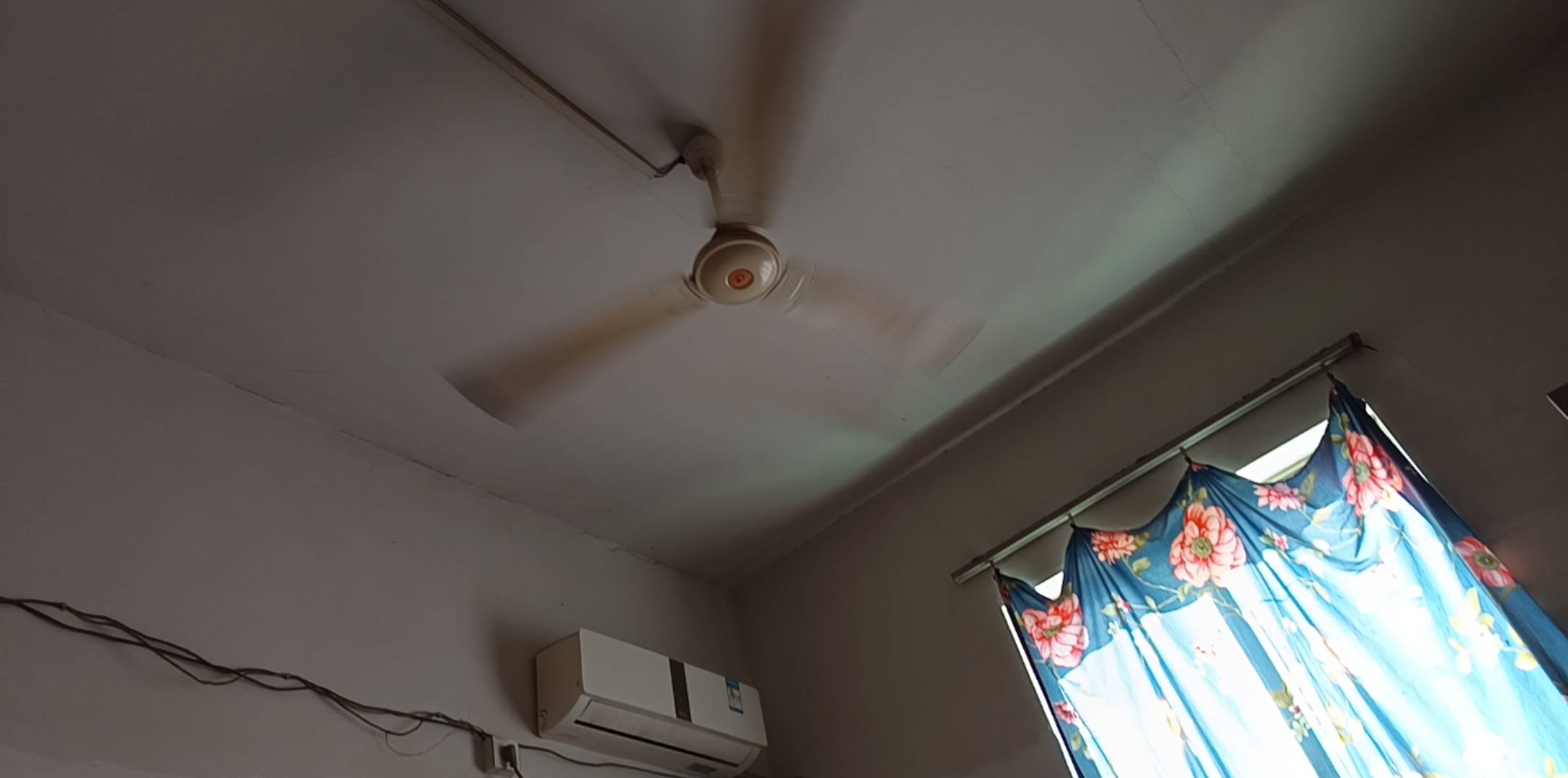 你要勇敢起来你是不是啊

42 / 作者:小爪哇 / 