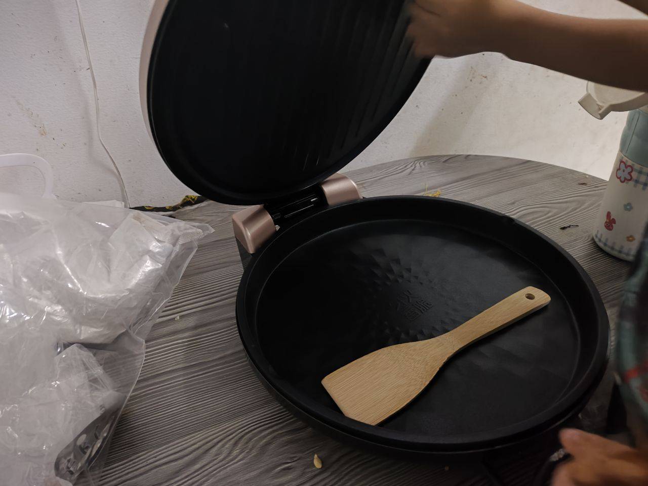 电饼铛刚拿到，闲置不知道能卖多少


50 / 作者:iyz2 / 