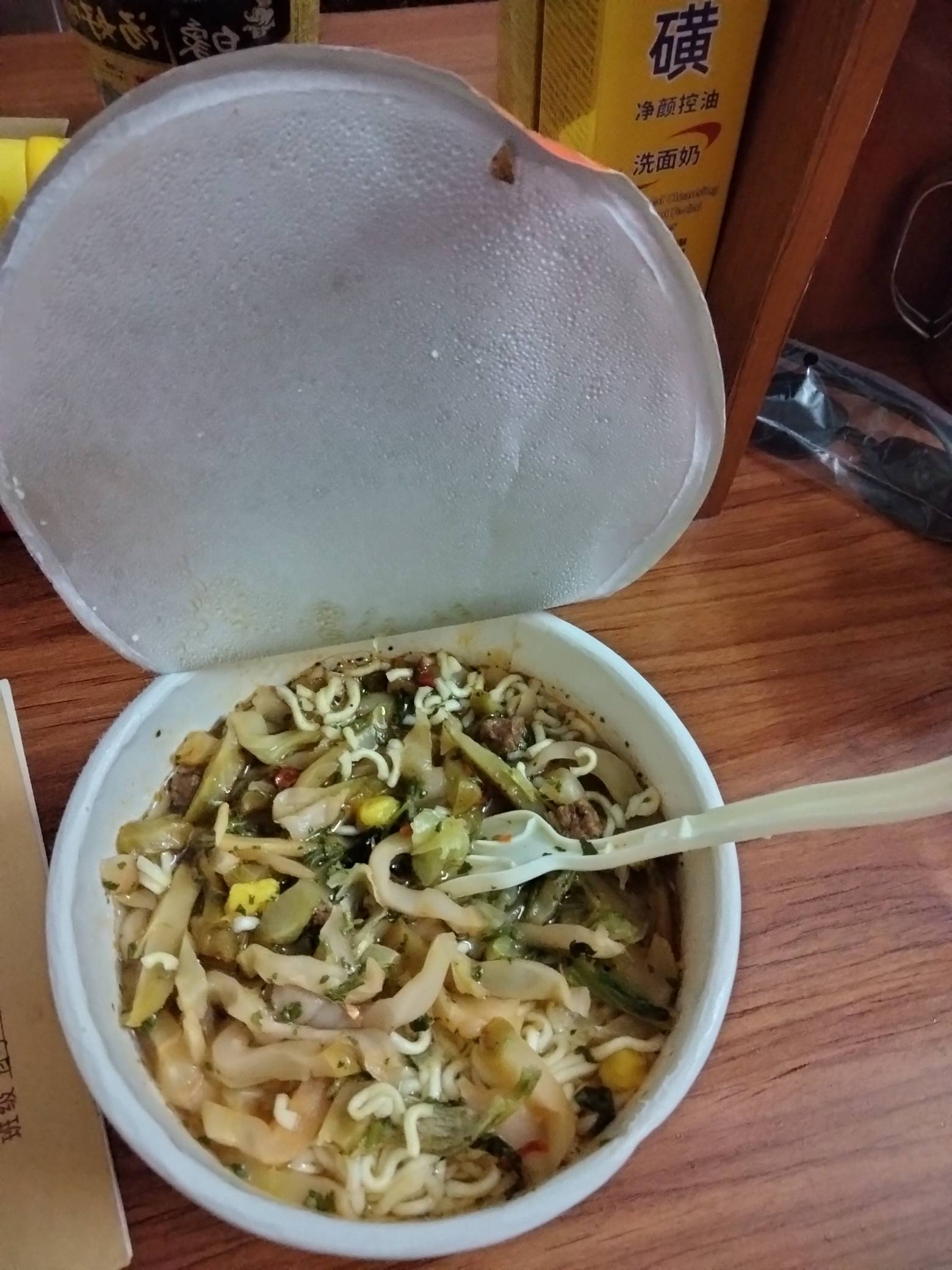 天将降大任于斯人也，必将苦其心志，饿了吃泡面，待到三十年河西，方为人上人

91 / 作者:我要发财. / 