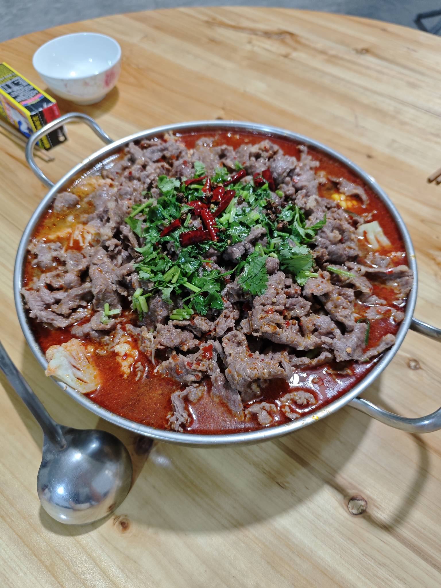 今晚吃水煮牛肉

65 / 作者:泾县宣传员李倩 / 