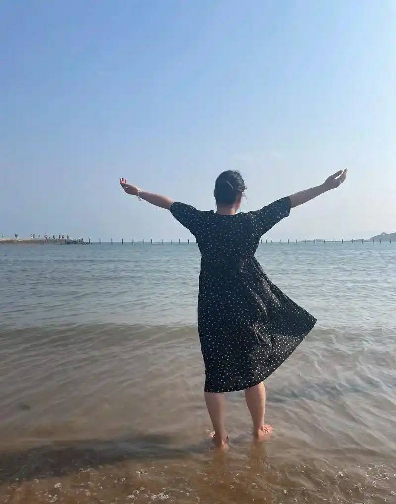 想约品控姐姐一起去看海，为什么发消息她没回



36 / 作者:青草地 / 