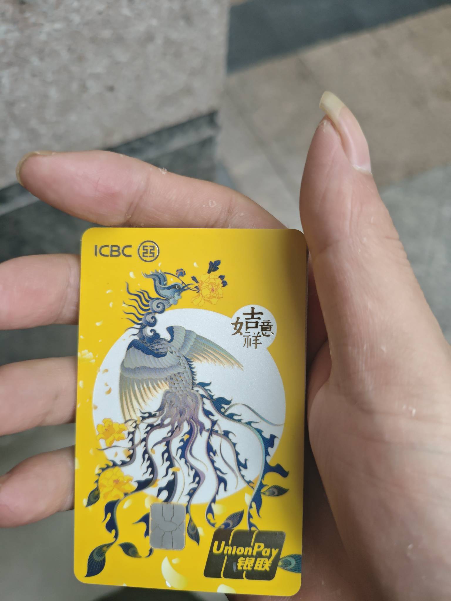 意外啊，本来想去改个号码，结果非要我带卡，我就说补，把我非柜的卡补回来还能正常使71 / 作者:精神小伙5555 / 