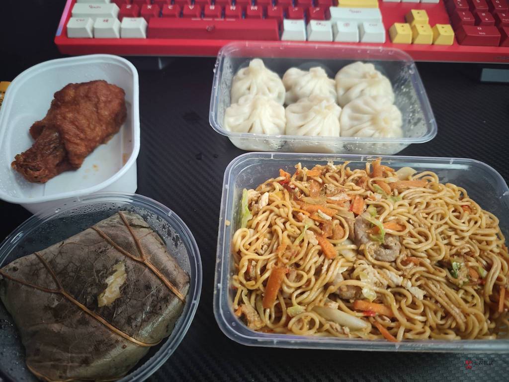 看了两快手极速版一下午广告就弄了15+15

27 / 作者:朱铁胆 / 