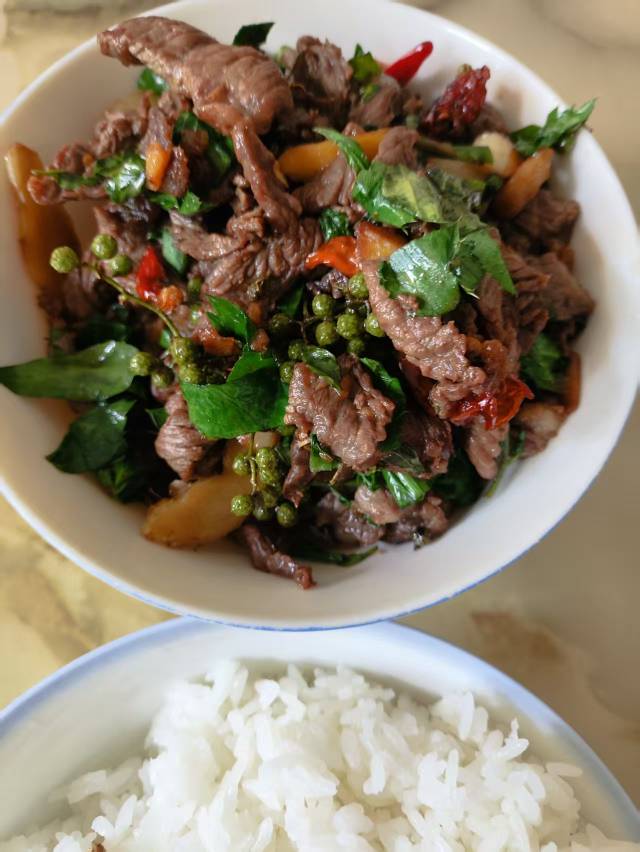 闪购了沃尔玛一斤巴西牛肉，还行

93 / 作者:冉霸彪 / 