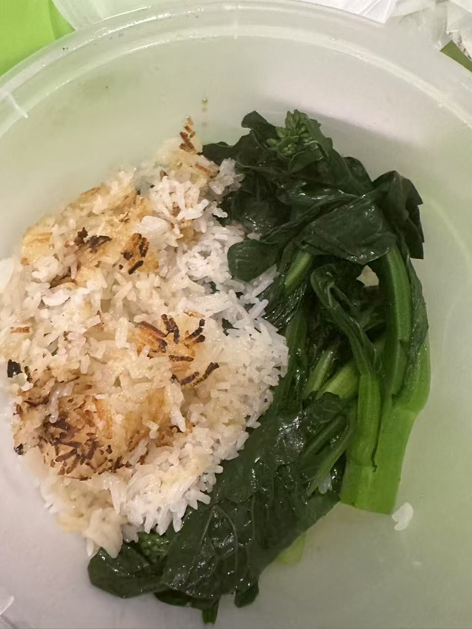 100都没赚到 又花几十夜宵吃 老哥们你们怎么存钱羊毛唉

17 / 作者:刘阳112 / 
