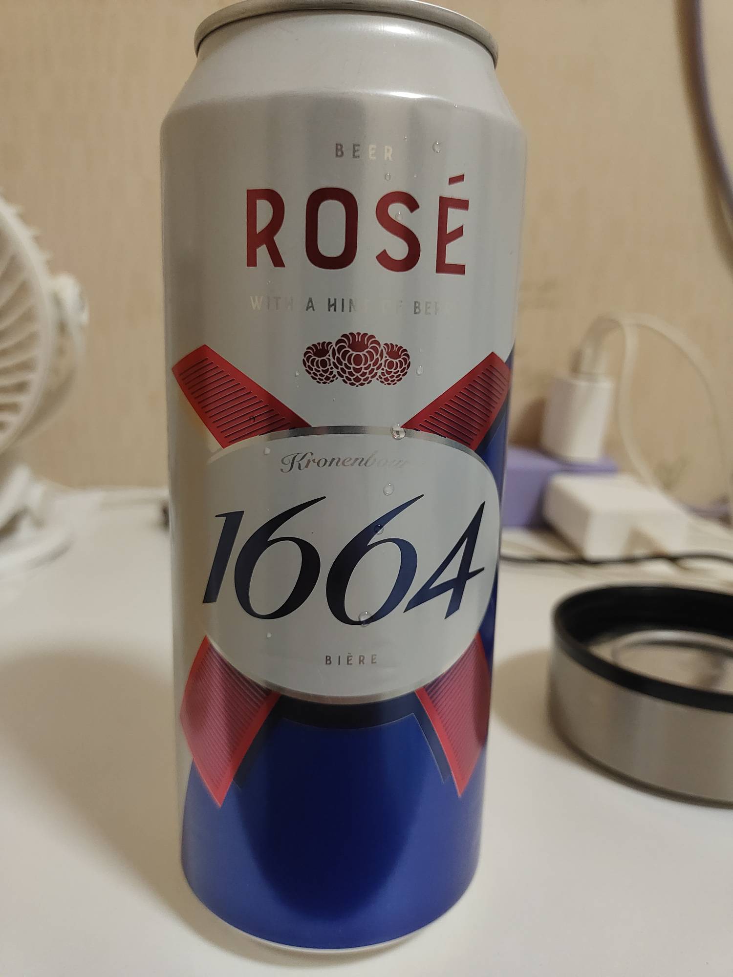 1664真难喝，比啤酒还难喝

61 / 作者:让你们卷 / 