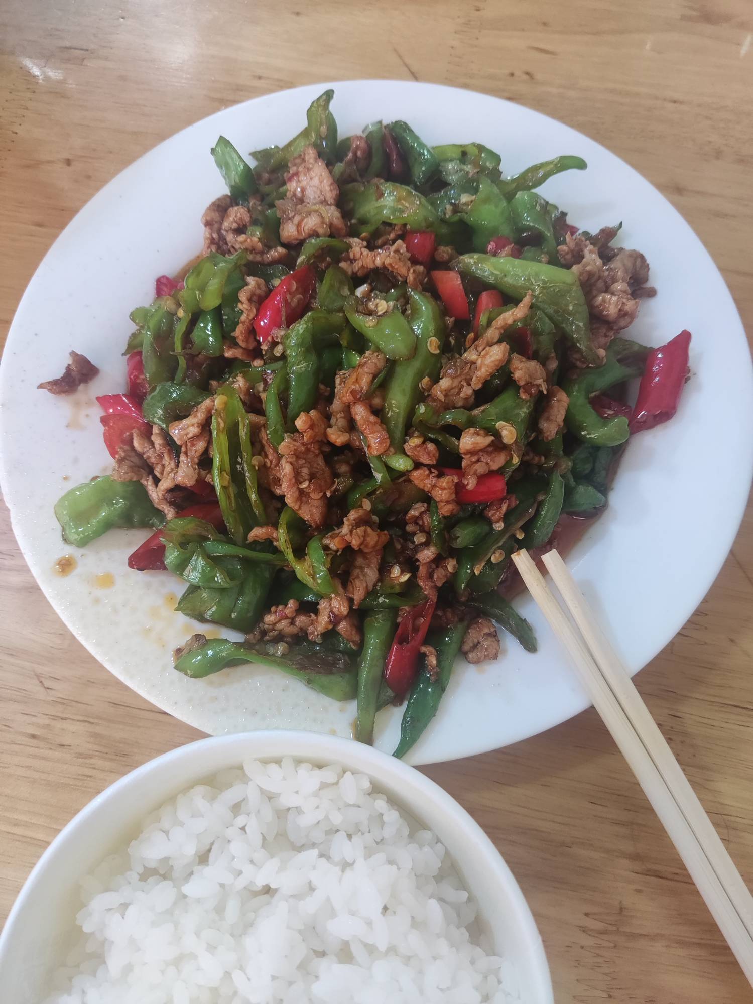 吃个挂壁饭

17 / 作者:搬砖人啊 / 