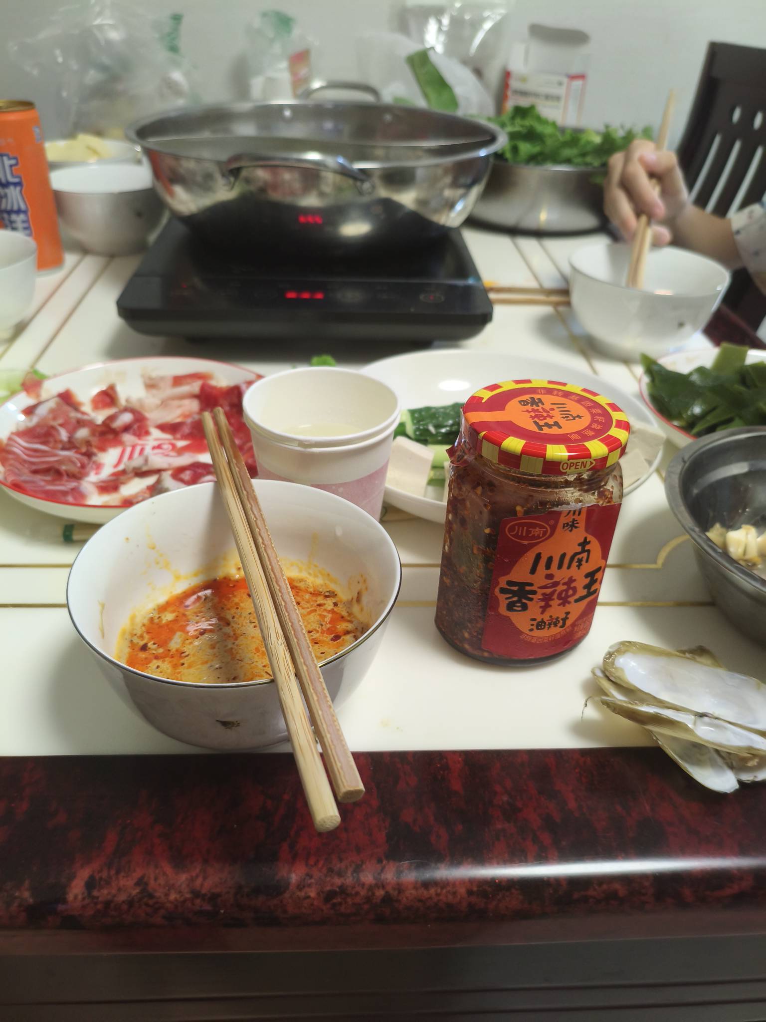老哥们我先吃了

65 / 作者:取个啥啊 / 