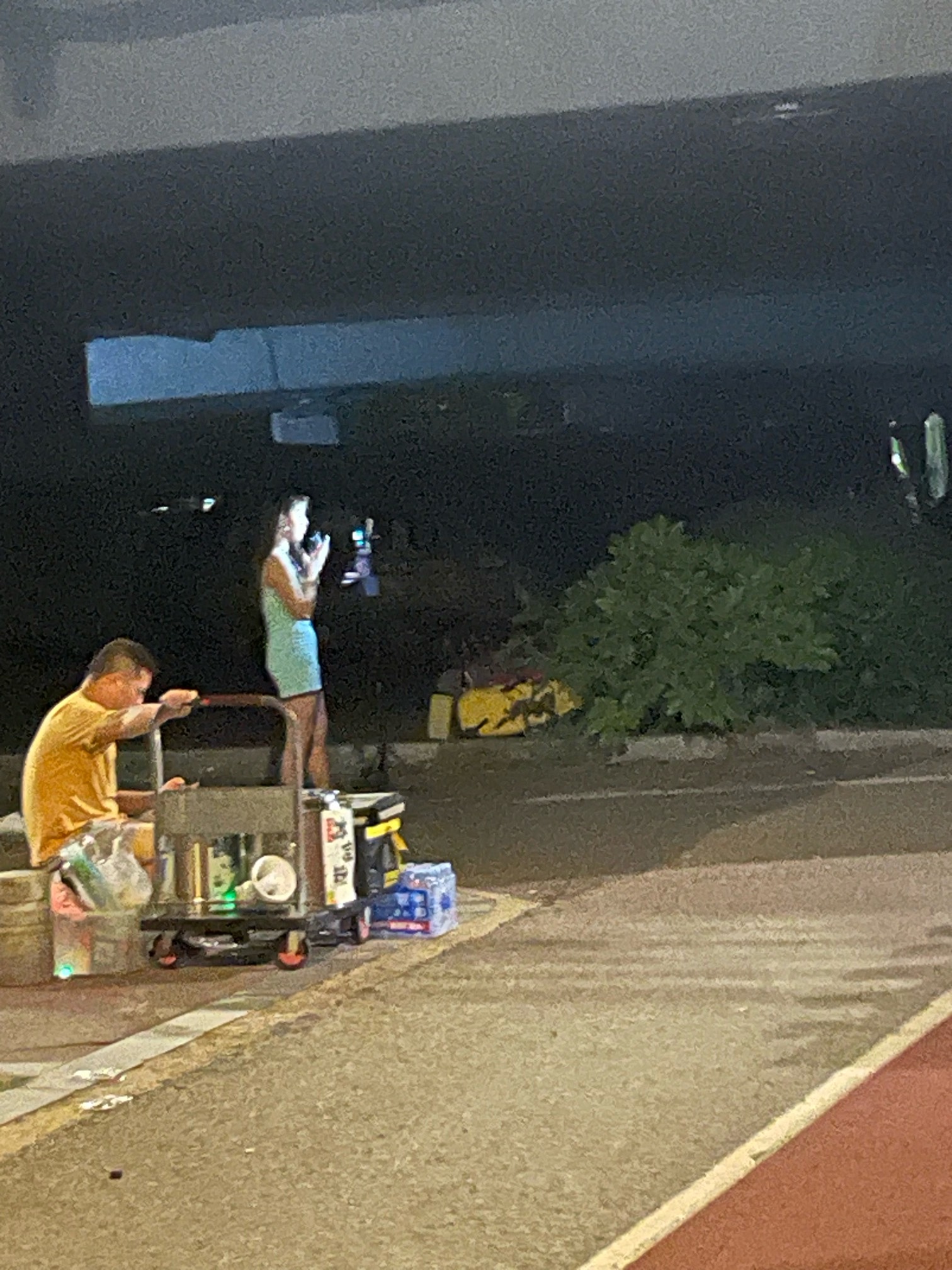看直播，叫老哥刷跑车


79 / 作者:寻梦青年2 / 