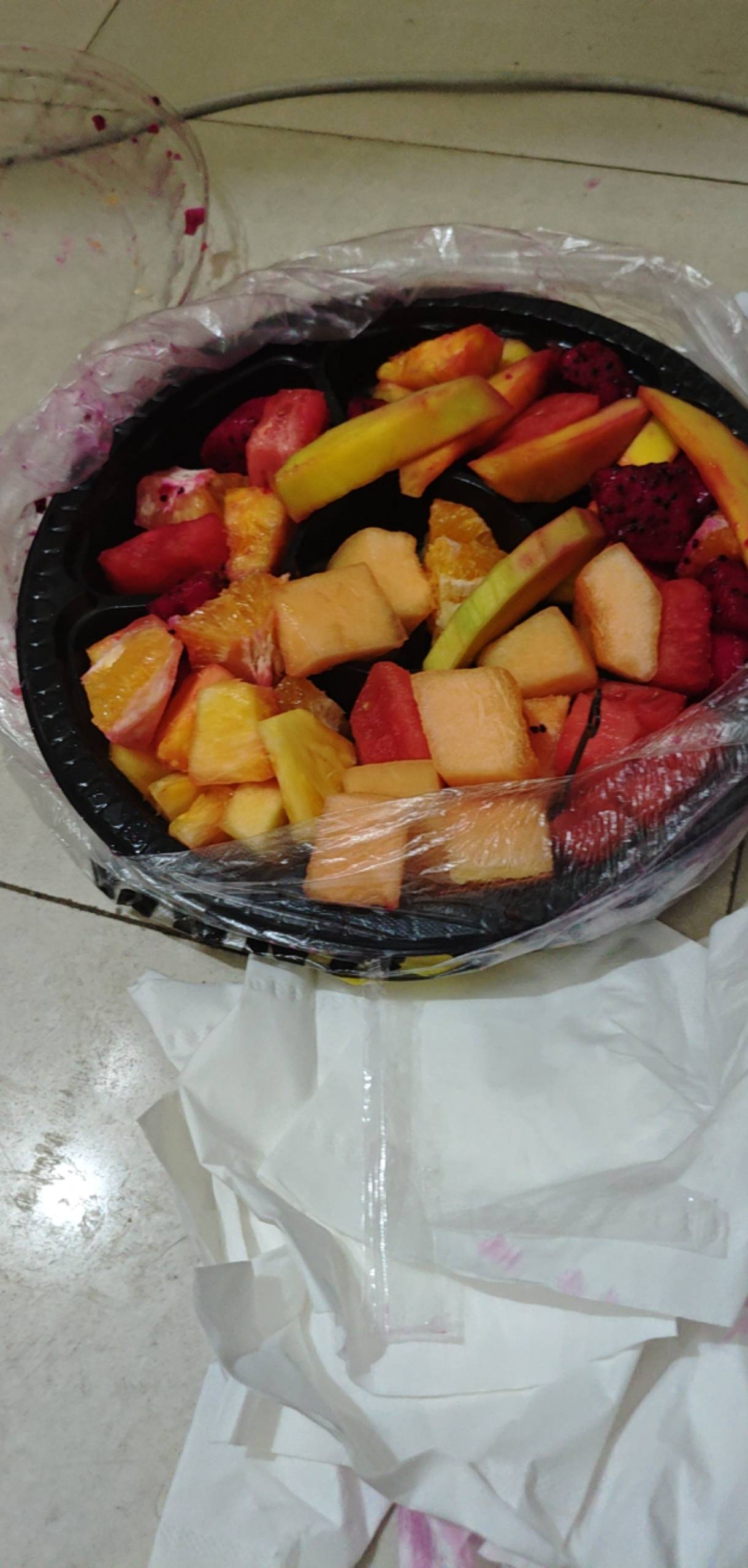 老哥们先吃，刚上众包送的，不知道哪个小可爱点的，拿回来吃了


7 / 作者:领错三十八块八的吊毛 / 