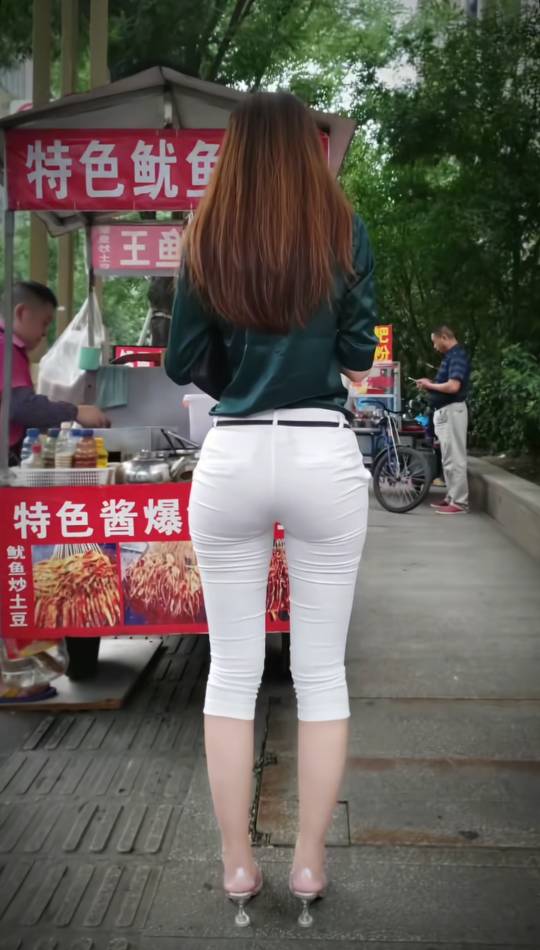阿肥打卡

90 / 作者:基基肯压基 / 