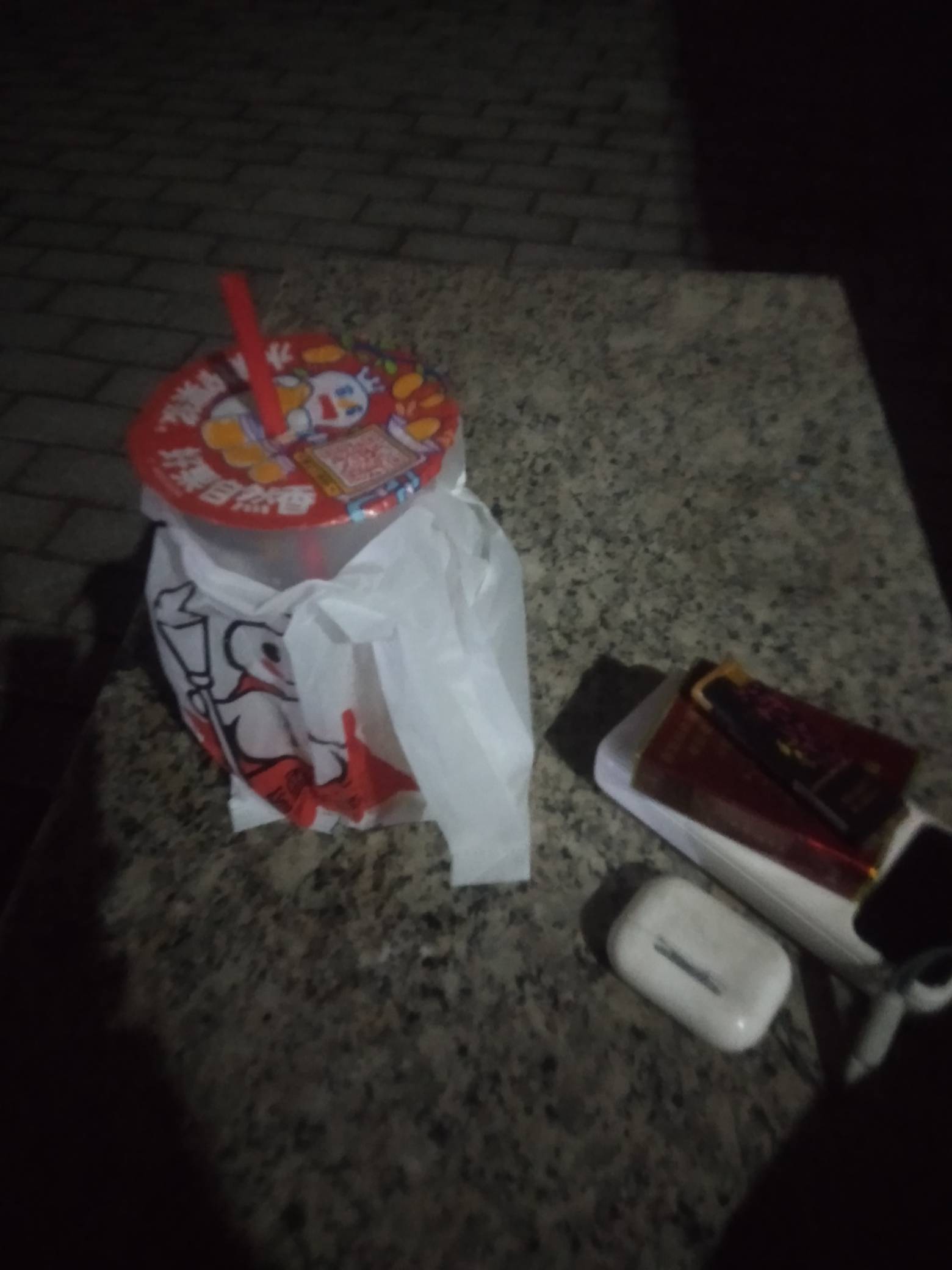 躺平久了不鲁毛，发现除了银行那种老的羊毛，别的都不会鲁了，好饿 ，坐等天上掉馅饼
43 / 作者:尛•牛•氓 / 