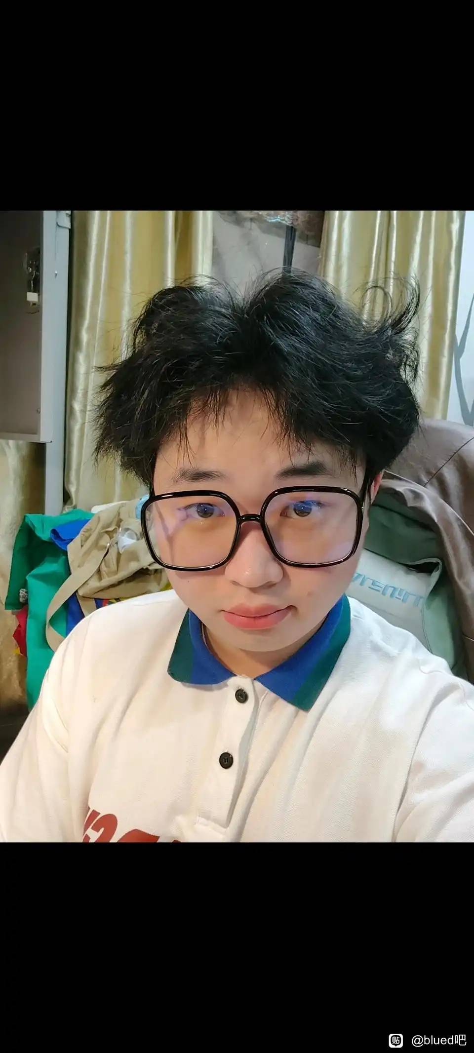 老哥们，我发现一个很可怕的趋势，很多老哥已经从换绑变成自己也会去小蓝上面看看了35 / 作者:牧莱红莉栖 / 