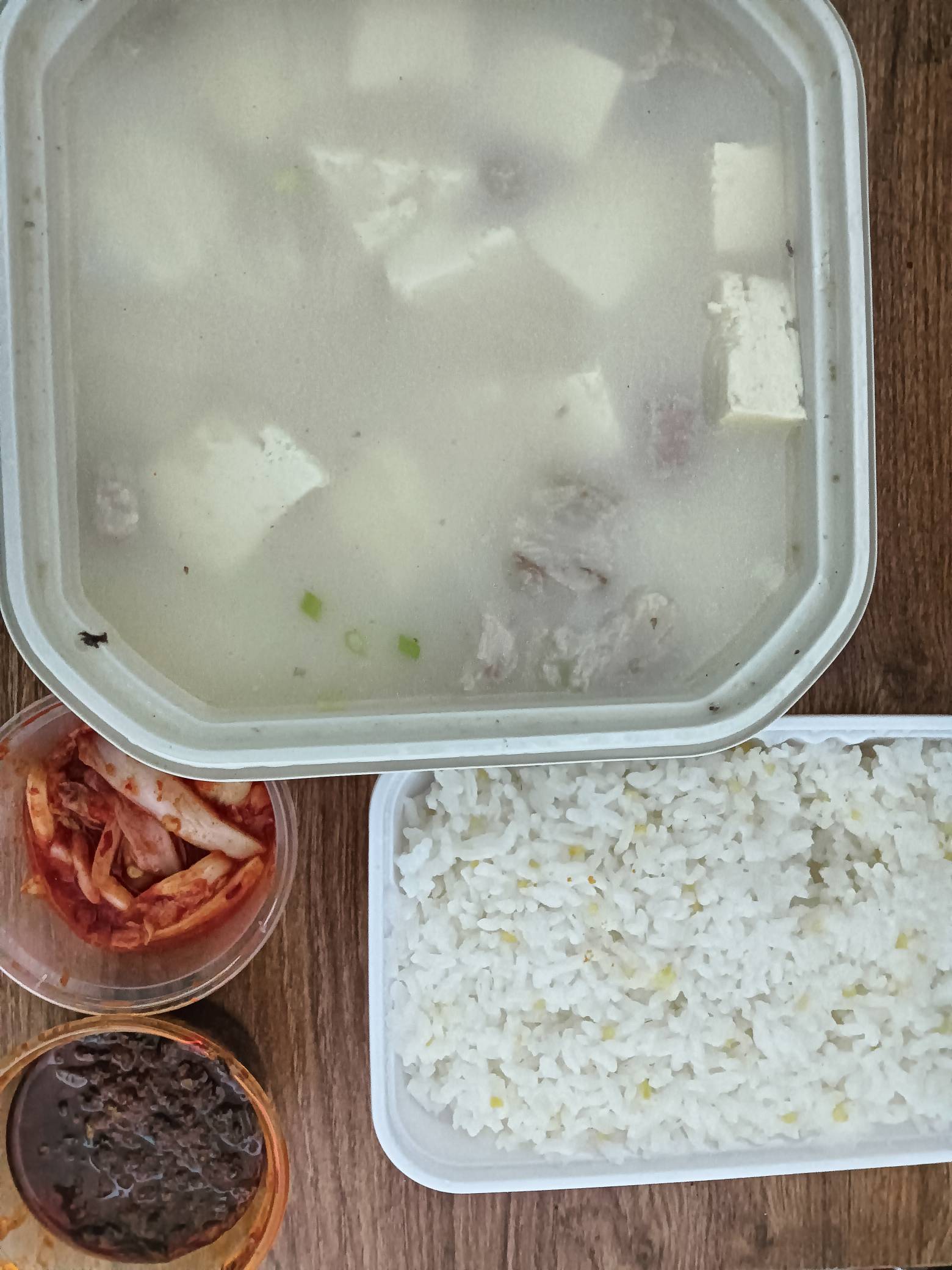 突然就不知道怎么了现在大额优惠券，只想点大连锁店，不敢动小作坊了 非遗食品都点上70 / 作者:变了格局小了 / 