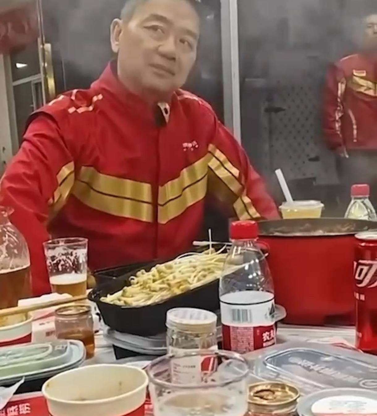 老哥们去体检一次估计能查出一堆毛病，我从18年体检过，到现在从来没进过医院了。不敢84 / 作者:秋隔一日 / 