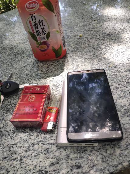 热麻了老哥们 这个华为挂b机算是元老挂b机了吧

71 / 作者:努力优秀_ / 
